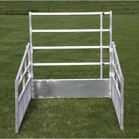 ALUMINUM FRONT STALL PANEL, EXPANDABLE 5′ TO 8′